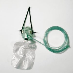 Oxygen therapy mask for children with bag